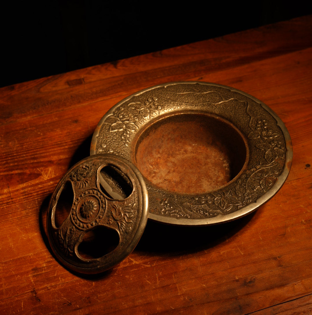 1971 Nanbu Cast Iron Covered Ashtray, Grape Arabesque Pattern, Japanese Metalwork