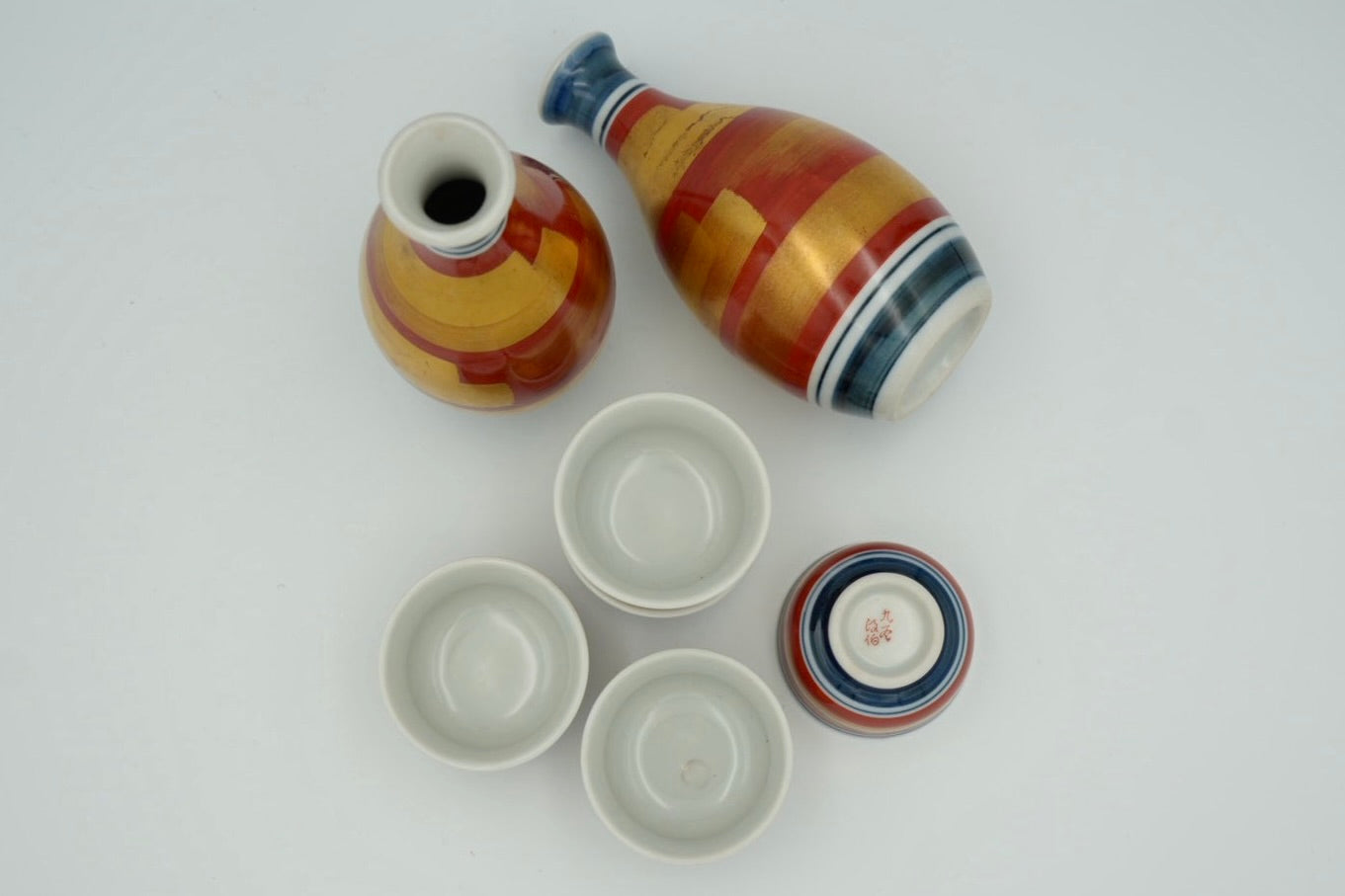 Kutani Seihaku Kiln Sake Set | 2 Tokkuri Flasks & 5 Guinomi Cups | Bold Color Band Design | Showa-Heisei Era | Wooden Box